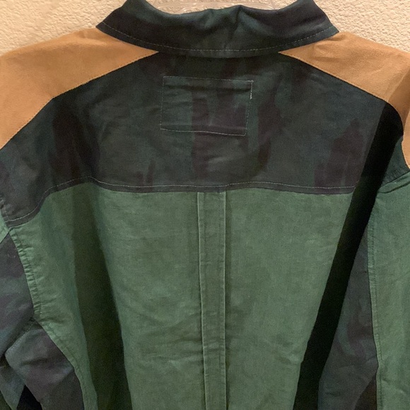 Men’s Entree LS Lifestyle Long Sleeve Button Down Shirt - Picture 9 of 17